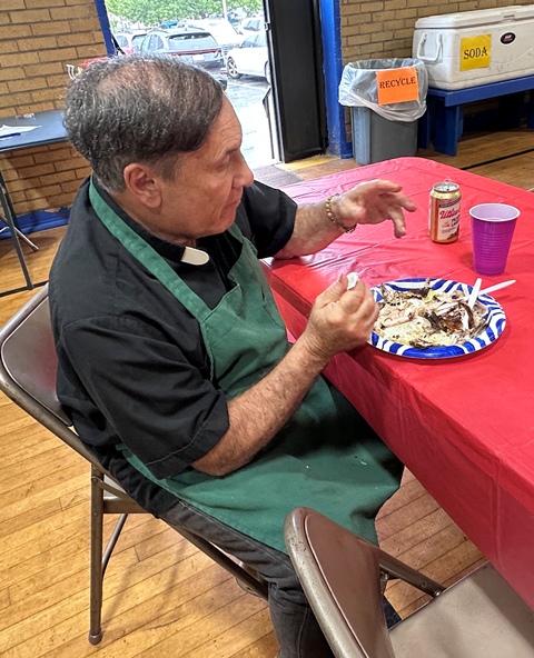 VOLUNTEER-BBQ-16